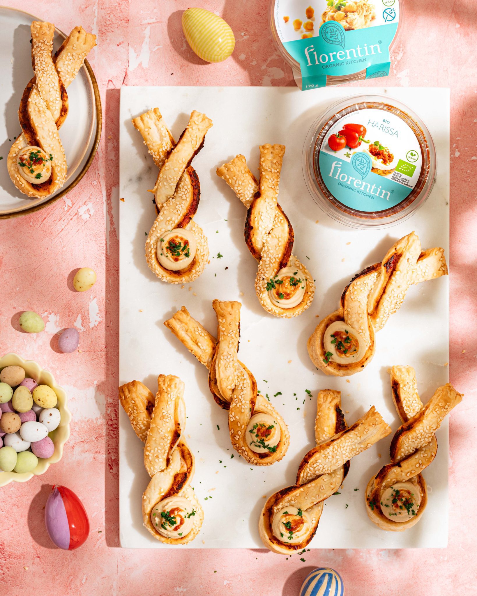 Florentin Bladerdeeg konijntjes met Hummus en Harissa